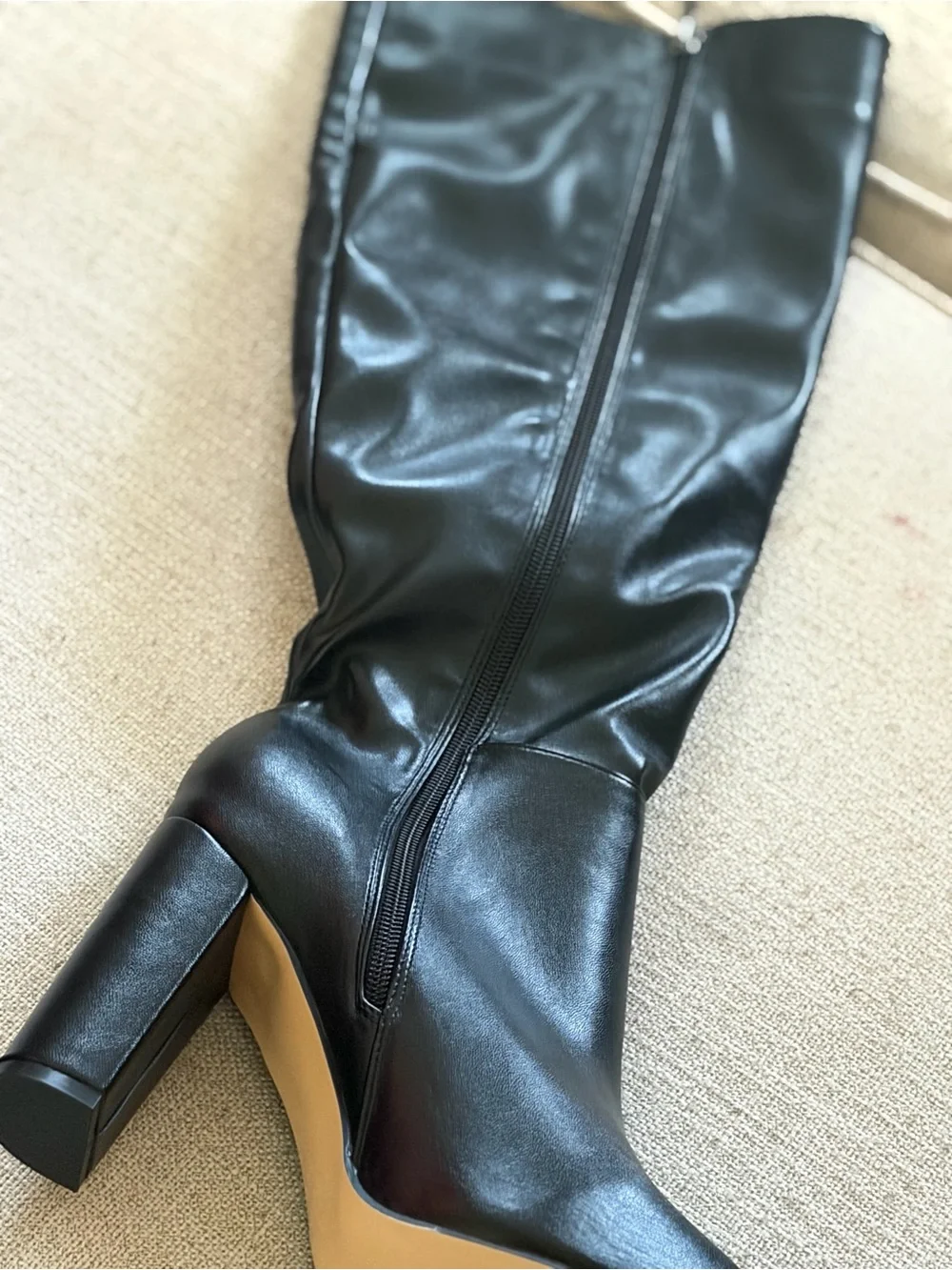 Black High Heel Knee Boots - Sleek Women's Fashion Boots
